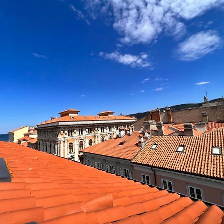 Mansarda Mazzini Apartment Триест Екстериор снимка